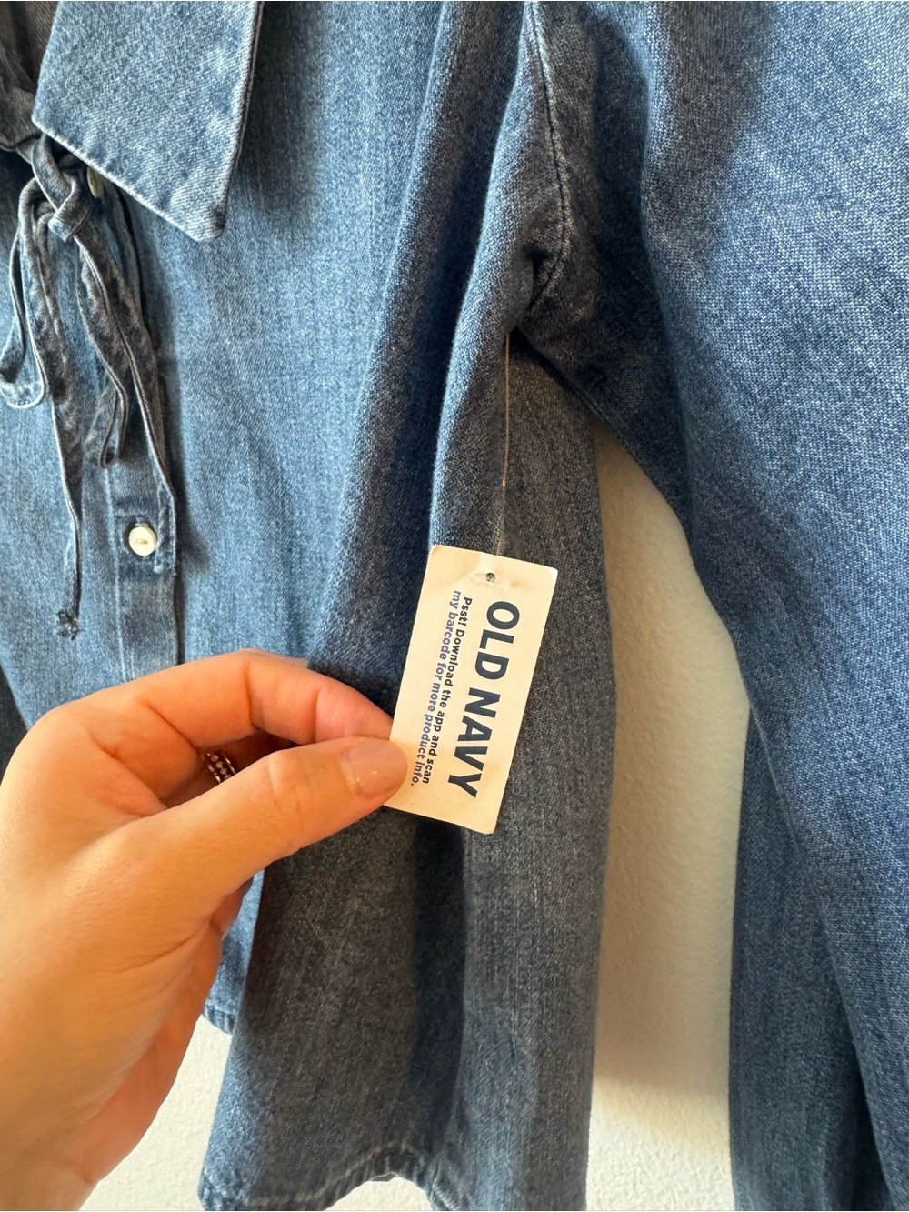 Women’s Denim button down collared shirt NWT - Picture 3 of 4